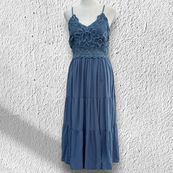 Dokuriti Women’s Solid Maxi Dress - Picture 2 of 13